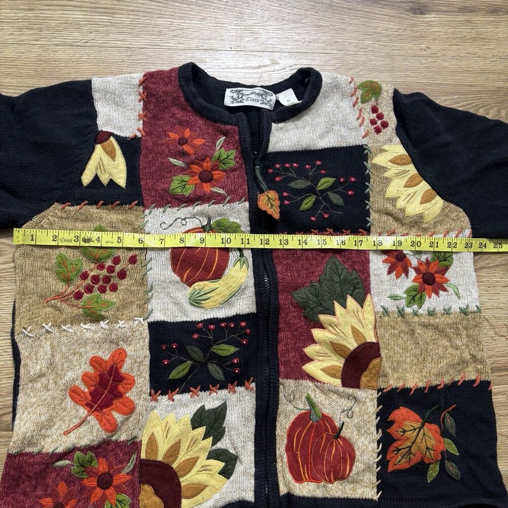 Tiara Sweater Women’s Sz XL Black Fall Autumn Pumpkins Leaves Zip-Up Cardigan - Picture 4 of 5